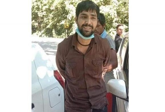 আকবরের পক্ষে নেই কোনো আইনজীবী